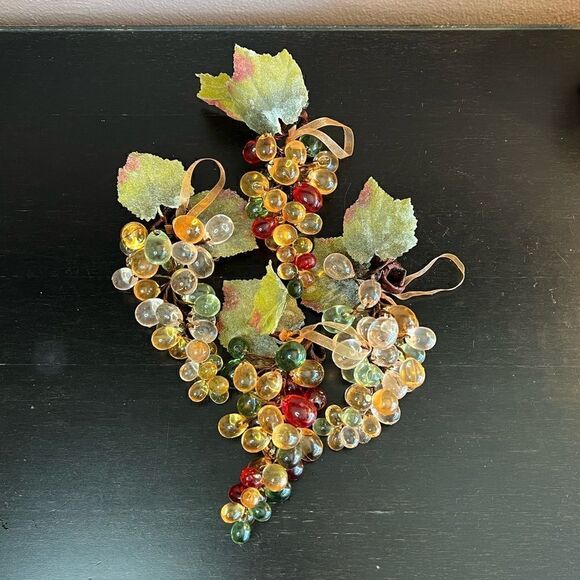 Vintage 1960’s acrylic lucite grape clusters set of 4 - Picture 3 of 16